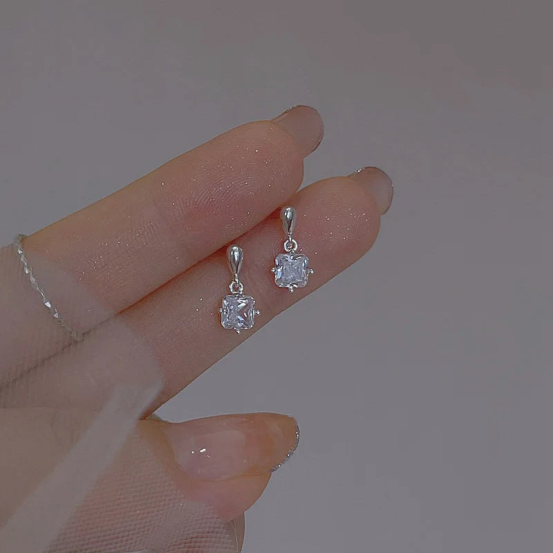 Blue Flow | Korean Cute Water Drop Crystal Earrings ๐งโจ